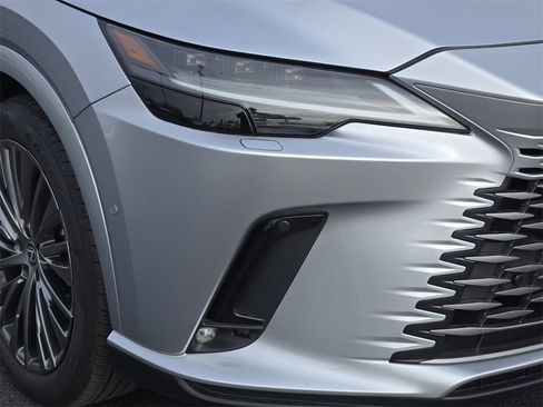 Used 2024 Lexus RX 350 350 Luxury w/ Convenience Package image 9