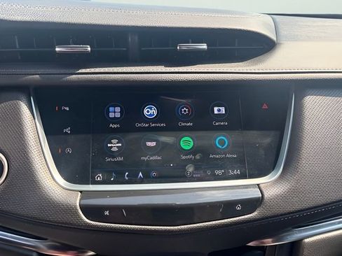 Used 2022 Cadillac XT5 Premium Luxury w/ Technology Package AWD/4WD image 29