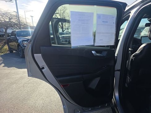 Certified 2023 Ford Escape ST-Line Elite AWD/4WD image 39