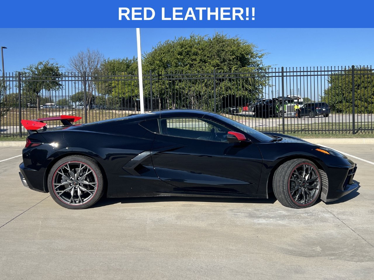 Used 2024 Chevrolet Corvette Stingray Preferred Cpe w/ Battery Protection Package RWD image 3