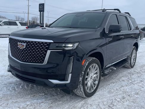 Used 2023 Cadillac Escalade Premium Luxury w/ LPO, Floor Liner Package image 3