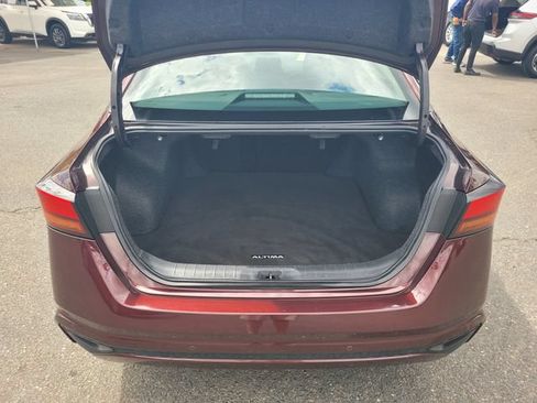 Certified 2025 Nissan Altima 2.5 SV FWD image 11
