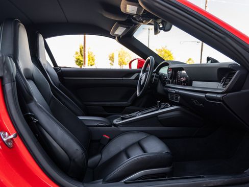 Certified 2020 Porsche 911 Carrera S image 37