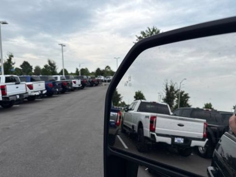 Used 2019 Ford F250 4x4 Crew Cab Super Duty image 14