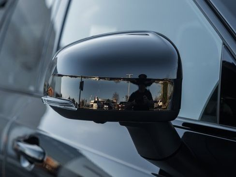 New 2026 Volvo XC90 B6 Ultra w/ Protection Package image 12