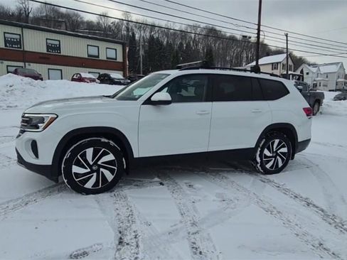 Used 2024 Volkswagen Atlas SE image 6