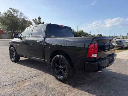 Used 2017 RAM 1500 Express w/ Express Value Package RWD image 7