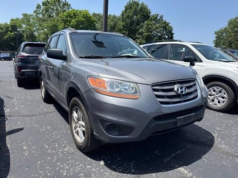 Used 2010 Hyundai Santa Fe GLS FWD image 1