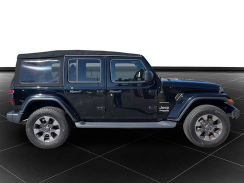 Used 2018 Jeep Wrangler Unlimited Sahara image 6