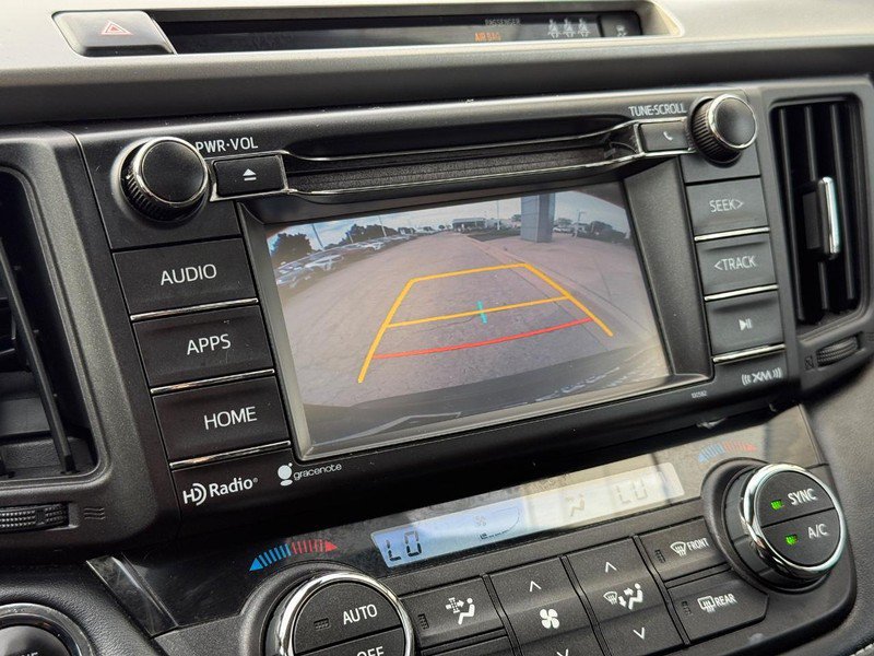Used 2018 Toyota RAV4 XLE AWD/4WD image 24