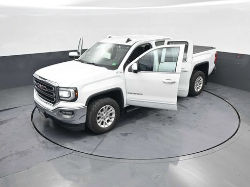 Used 2019 GMC Sierra 1500 SLE w/ SLE Value Package image 45