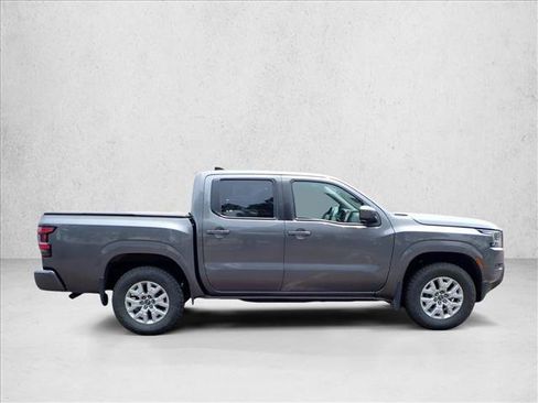 Used 2022 Nissan Frontier SV w/ Technology Package AWD/4WD image 4