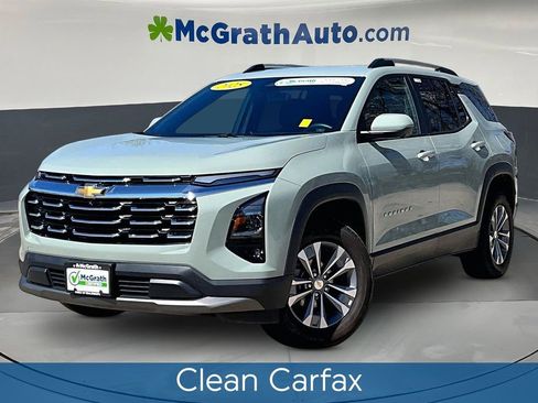 Used 2025 Chevrolet Equinox LT w/ Convenience Package II AWD/4WD image 3