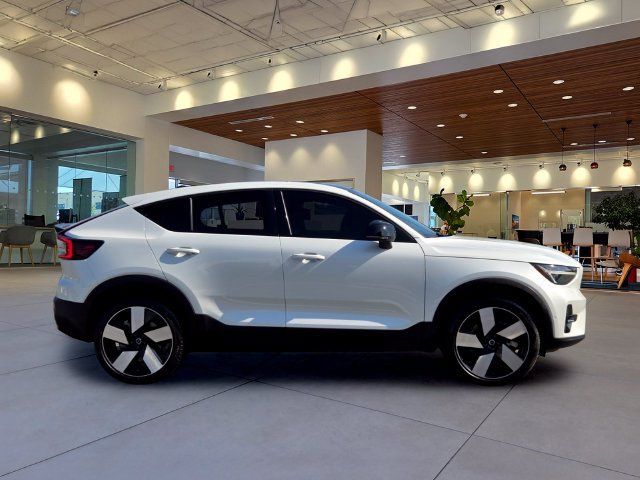 Certified 2023 Volvo C40 P8 Recharge Ultimate AWD/4WD image 6