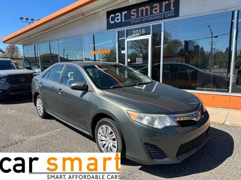 Used 2013 Toyota Camry LE FWD image 1