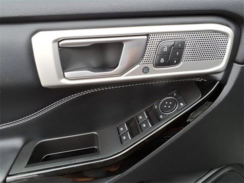 Used 2022 Ford Explorer ST w/ Equipment Group 401A image 12