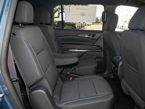 New 2026 Chevrolet Traverse LT w/ Driver Confidence Package image 36