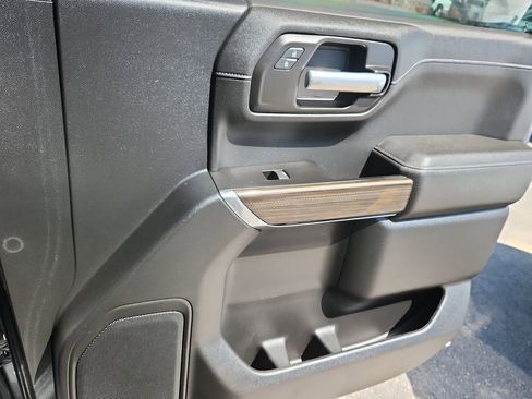 Used 2021 Chevrolet Silverado 1500 RST AWD/4WD image 15