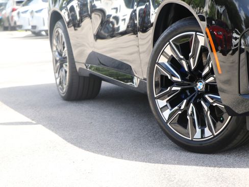 Certified 2025 BMW X3 xDrive30i w/ Premium Package image 3