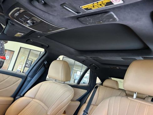 Used 2022 Lexus LS 500 w/ Interior Upgrade Package RWD image 14