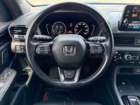 Used 2023 Honda Pilot TrailSport image 24