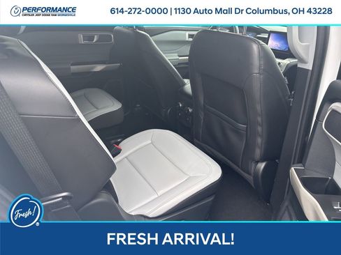 Used 2021 Ford Explorer XLT w/ XLT Sport Appearance Package image 14