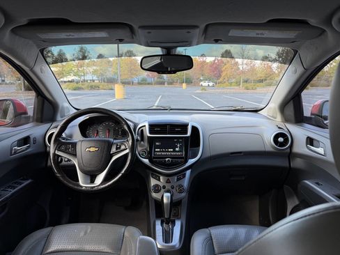 Used 2017 Chevrolet Sonic Premier image 23