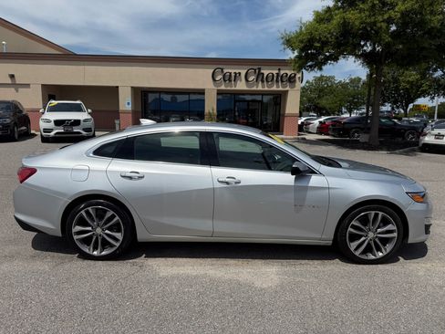 Used 2022 Chevrolet Malibu LT FWD image 7