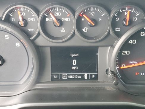 Used 2020 Chevrolet Silverado 2500 Custom w/ Custom Value Package image 14