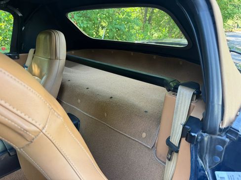 Used 1995 MAZDA MX-5 Miata RWD image 13