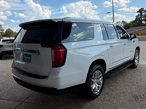 Used 2023 GMC Yukon XL SLT w/ SLT Luxury Package RWD image 8