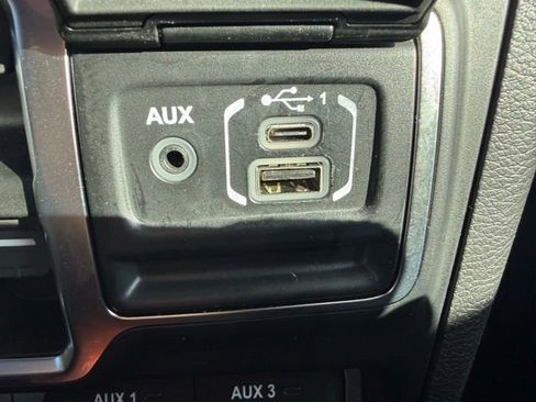 Used 2019 Jeep Wrangler Unlimited Rubicon image 23