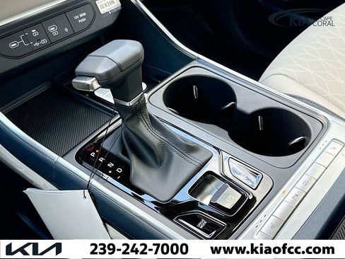 New 2026 Kia Carnival EX image 29