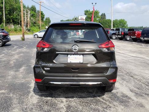 Used 2017 Nissan Rogue S AWD/4WD image 6
