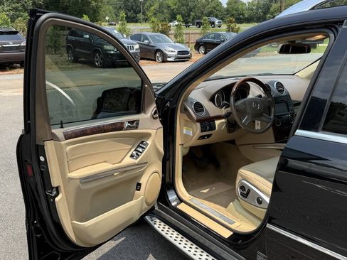Used 2012 Mercedes-Benz GL 450 4MATIC image 9
