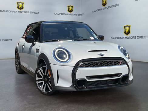 Used 2023 MINI Cooper S image 3