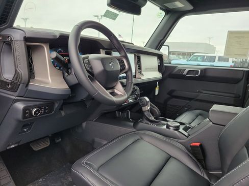 New 2025 Ford Bronco Outer Banks w/ Sasquatch Package image 20