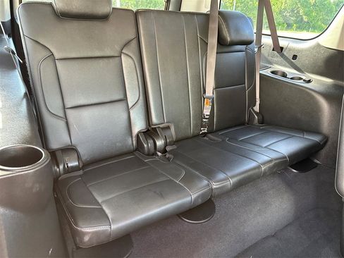 Used 2019 Chevrolet Suburban LT AWD/4WD image 37