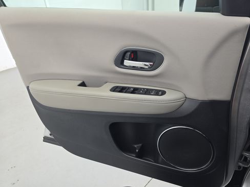 Used 2016 Honda HR-V EX image 25