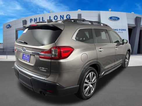 Used 2022 Subaru Ascent Touring AWD/4WD image 5