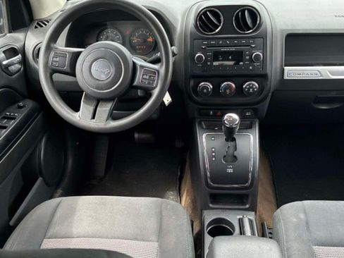 Used 2014 Jeep Compass Sport w/ Power Value Group FWD image 3