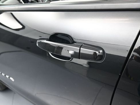 Used 2023 Chevrolet Equinox LS FWD image 32