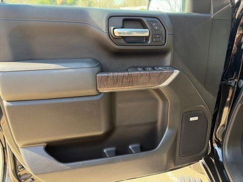 Used 2021 GMC Sierra 1500 Denali w/ Denali Ultimate Package image 17