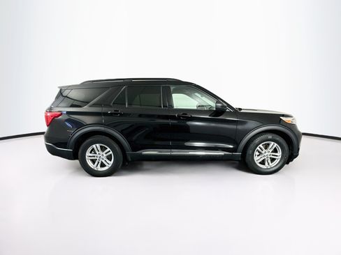 Used 2023 Ford Explorer XLT w/ Equipment Group 202A RWD image 10