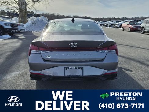 Certified 2023 Hyundai Elantra SEL w/ Convenience Package image 6