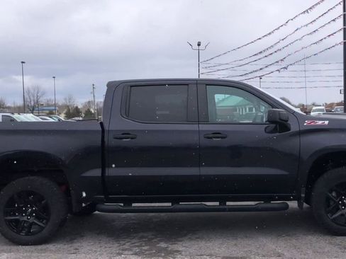 Used 2023 Chevrolet Silverado 1500 Custom Trail Boss AWD/4WD image 9