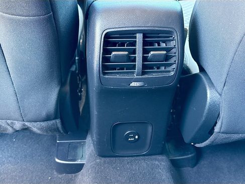 Used 2020 Ford Escape SE Sport image 19