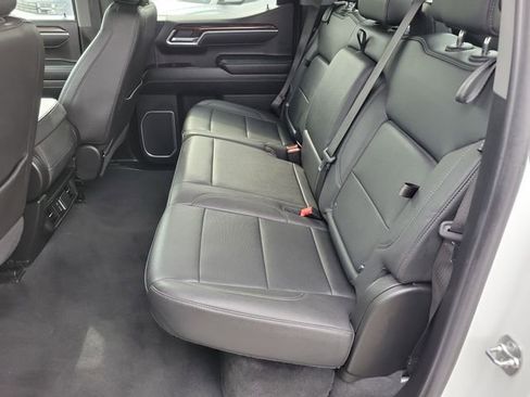 Used 2025 GMC Sierra 1500 SLT RWD image 25