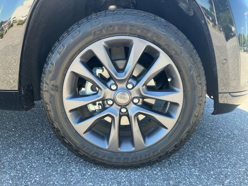 Used 2018 Jeep Grand Cherokee High Altitude AWD/4WD image 29