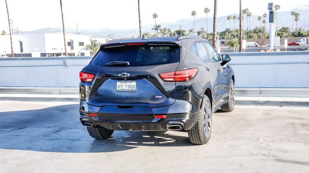 Used 2025 Chevrolet Blazer RS AWD/4WD image 9